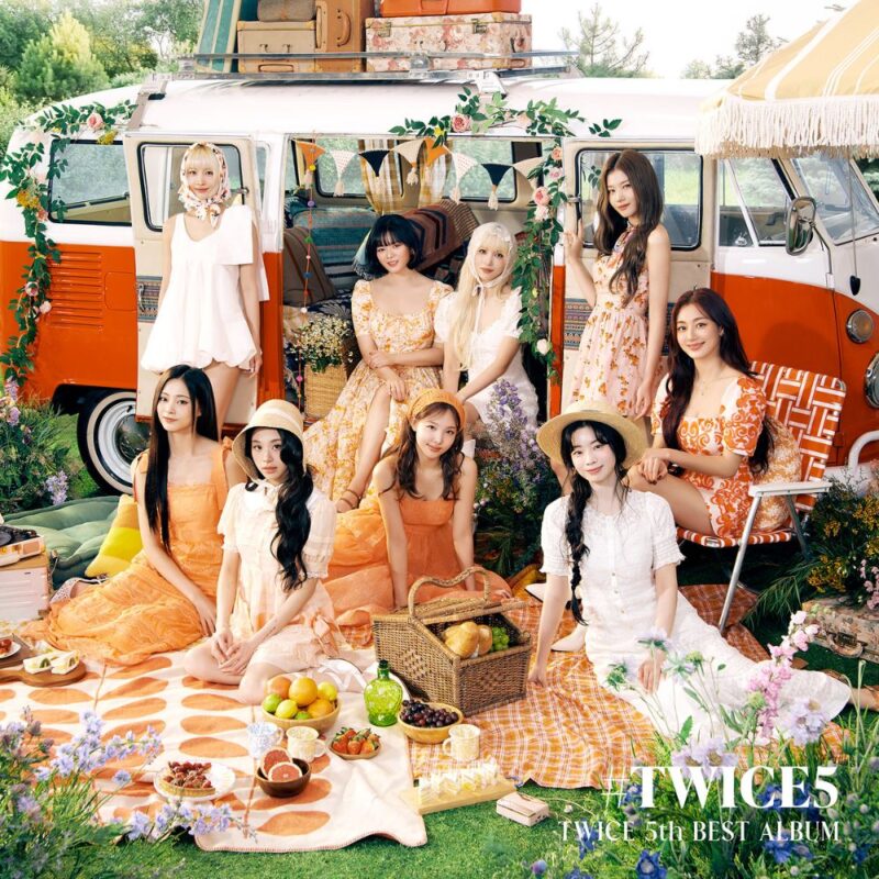 TWICE JAPAN BEST ALBUM #TWICE5 (REGULAR VER.)